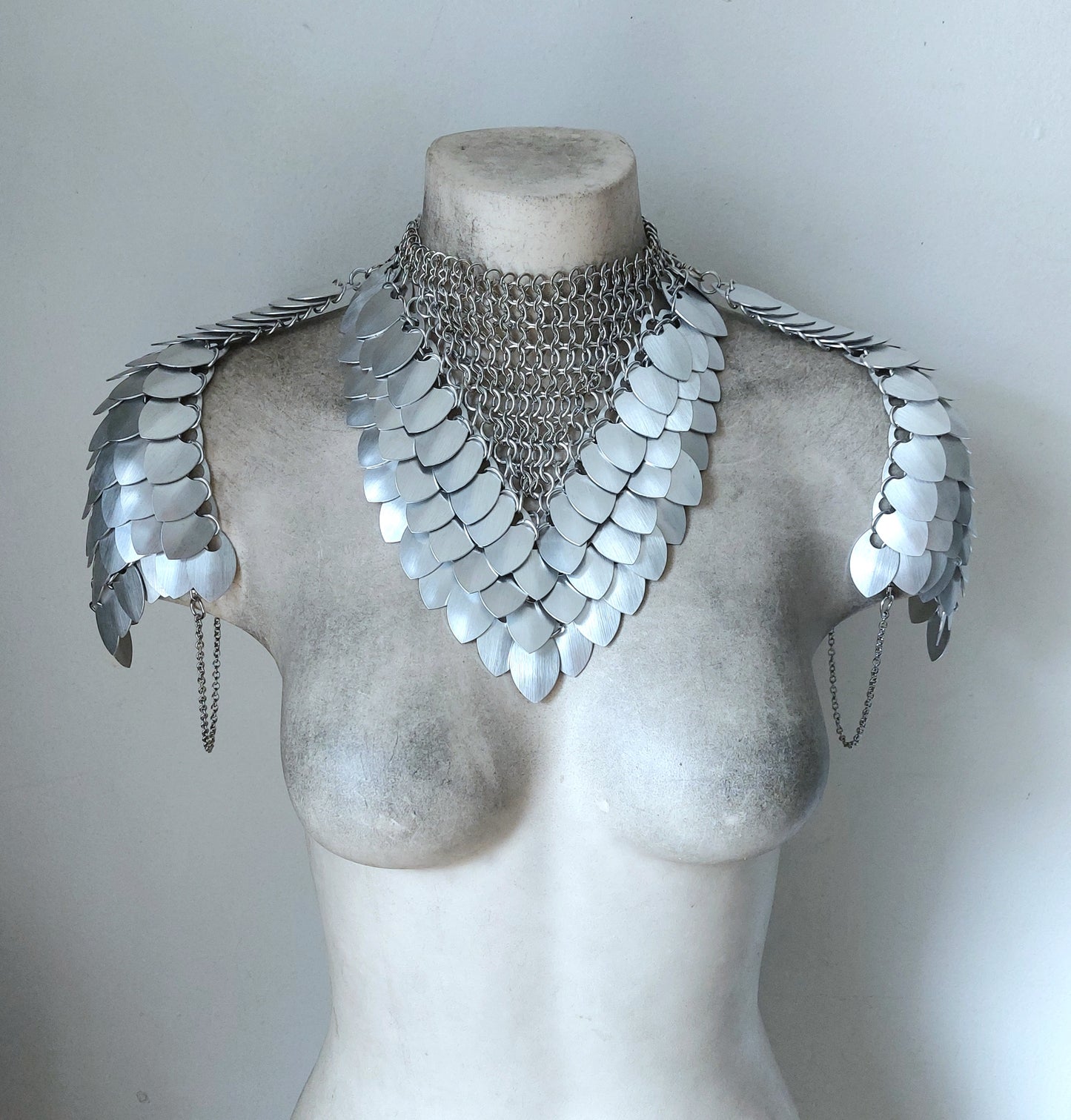 Athena V.2 Chainmail Collared Armour