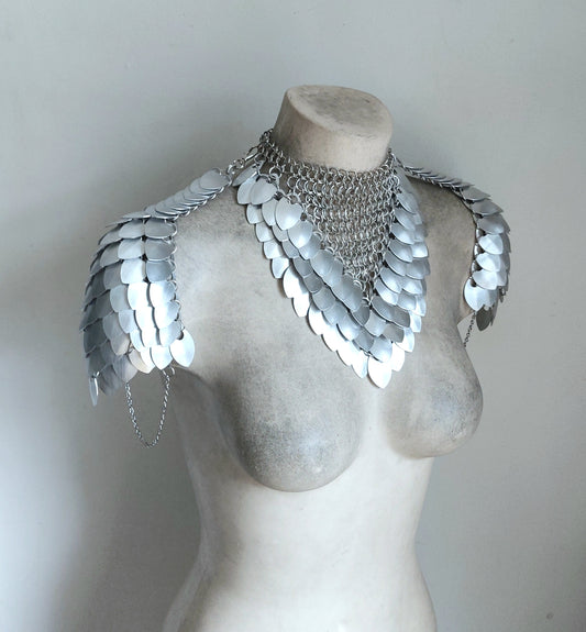 Athena V.2 Chainmail Collared Armour