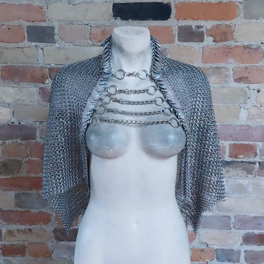 Chainmail & Scalemail Flaired Caplet