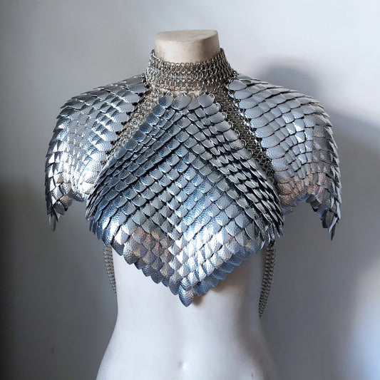 Textured Scalemail Mantel Armor