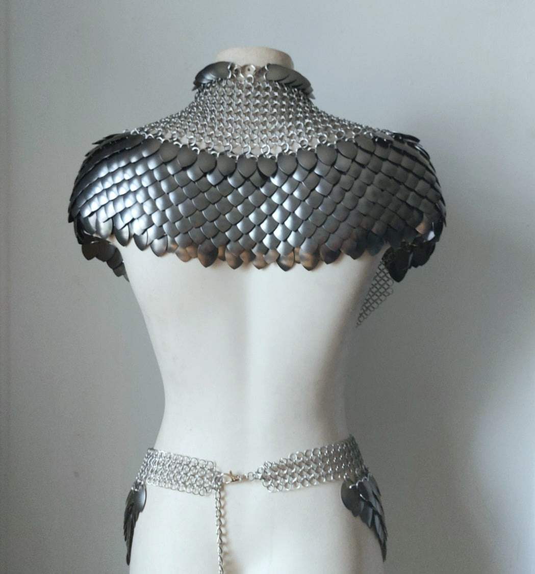 Corset Deluxe Shoulder Armor