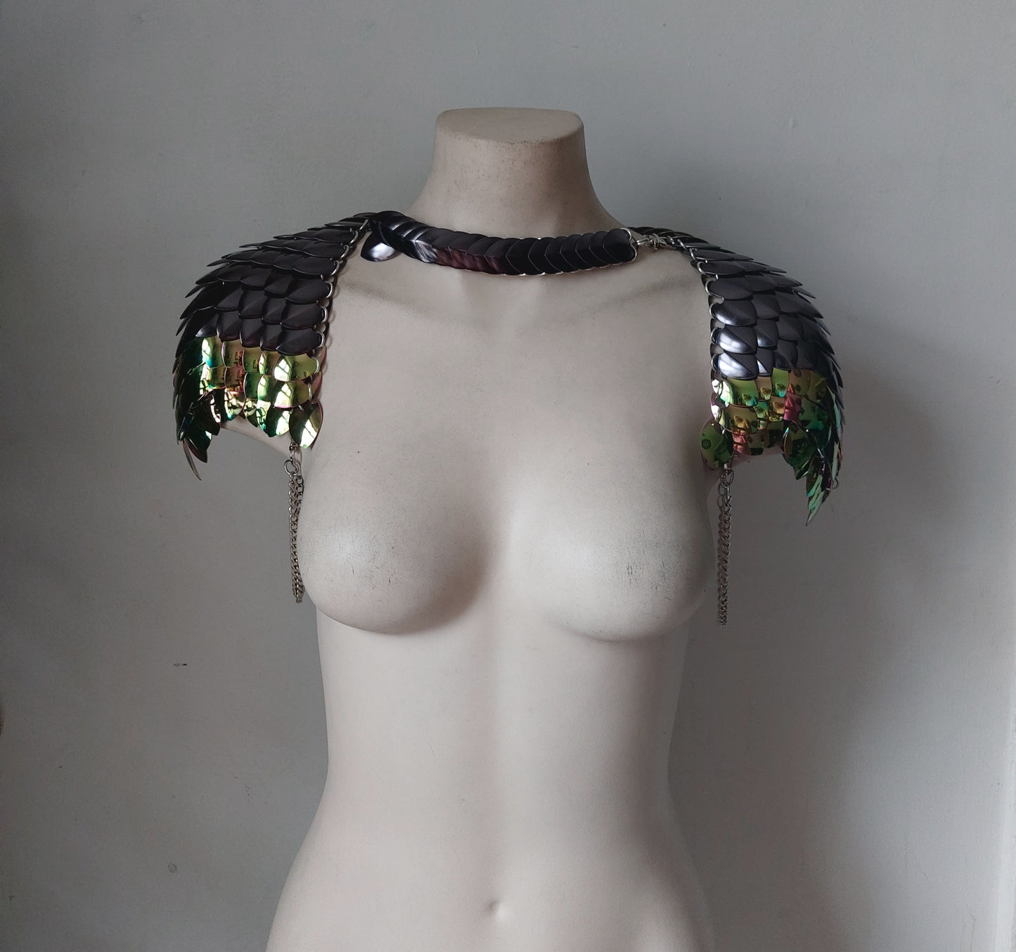 Gunmetal & Rainbow Deluxe Shoulder Armor