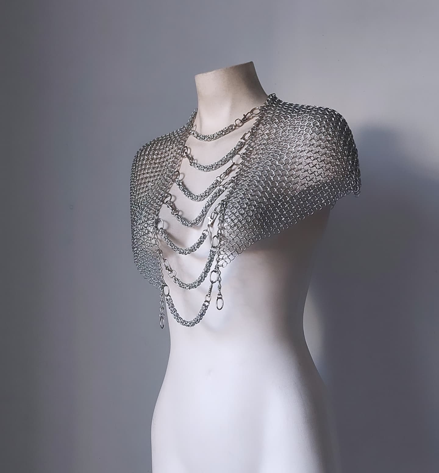 Chainmail Caplet Angled Shawl Armor