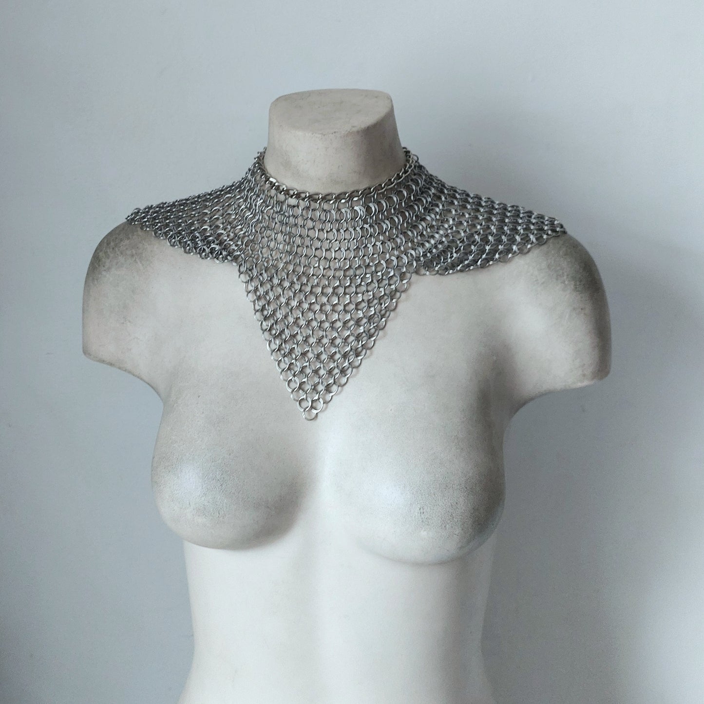 Short Cleopatra Chainmail Collar