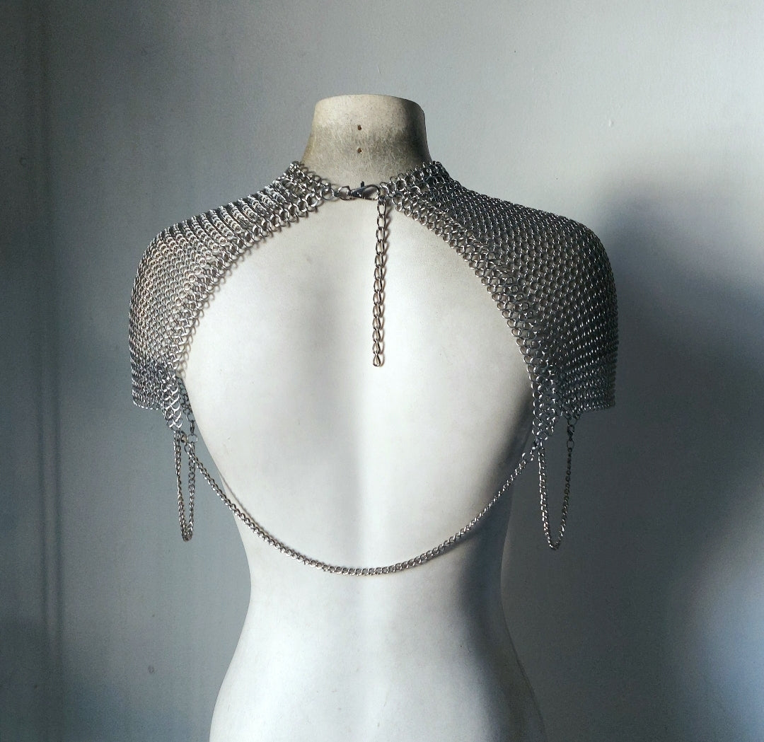 Micro Chainmail Shoulder Armor