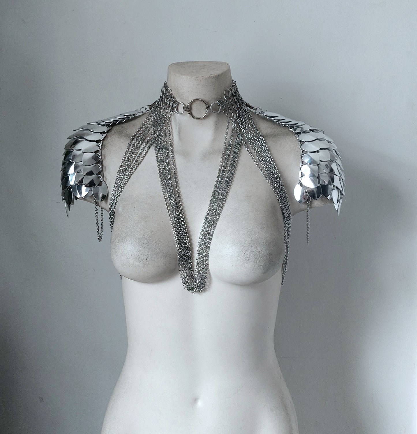 Saturn Pentagram Chain Harness