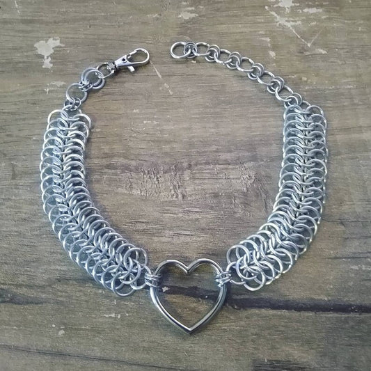 Heart Chainmail Collar