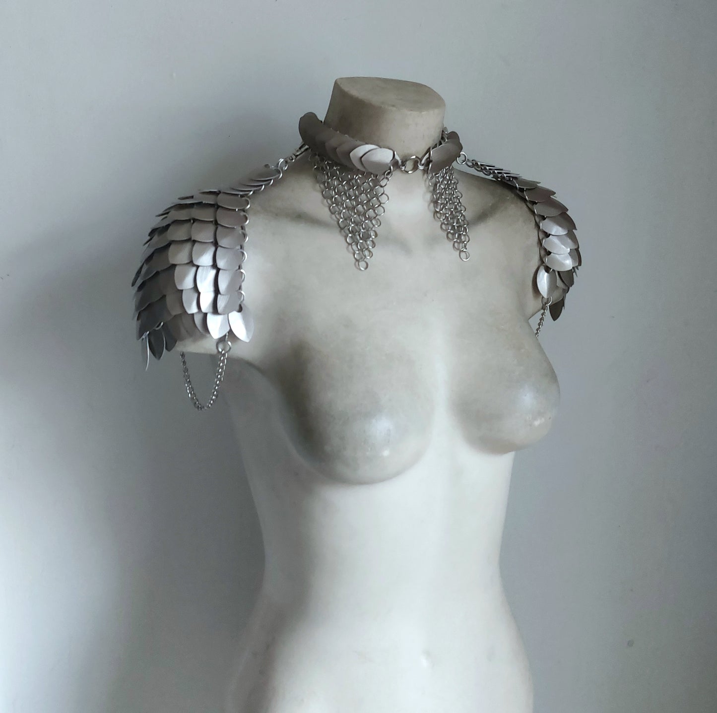 Mermaid Shoulder Armor