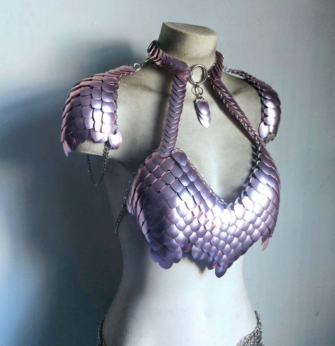 Royal Halter & Shoulder Armor