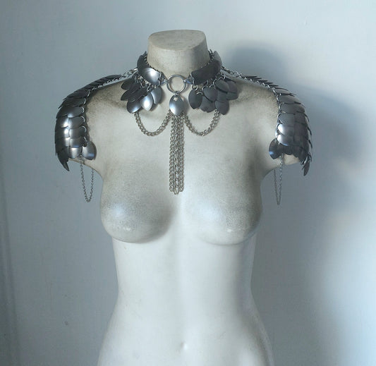 Classic Scalemail Shoulder Armor