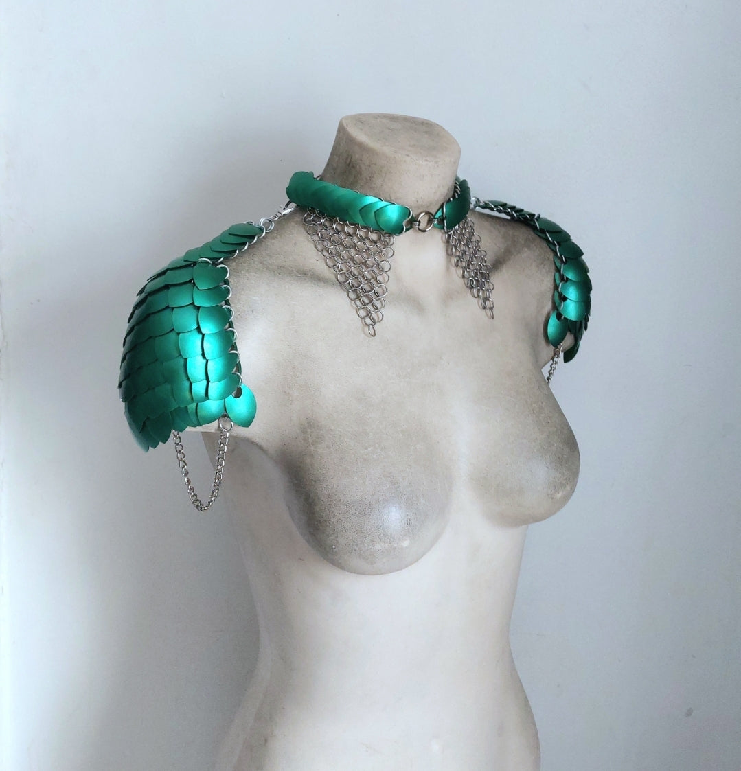 Mermaid Shoulder Armor Sample