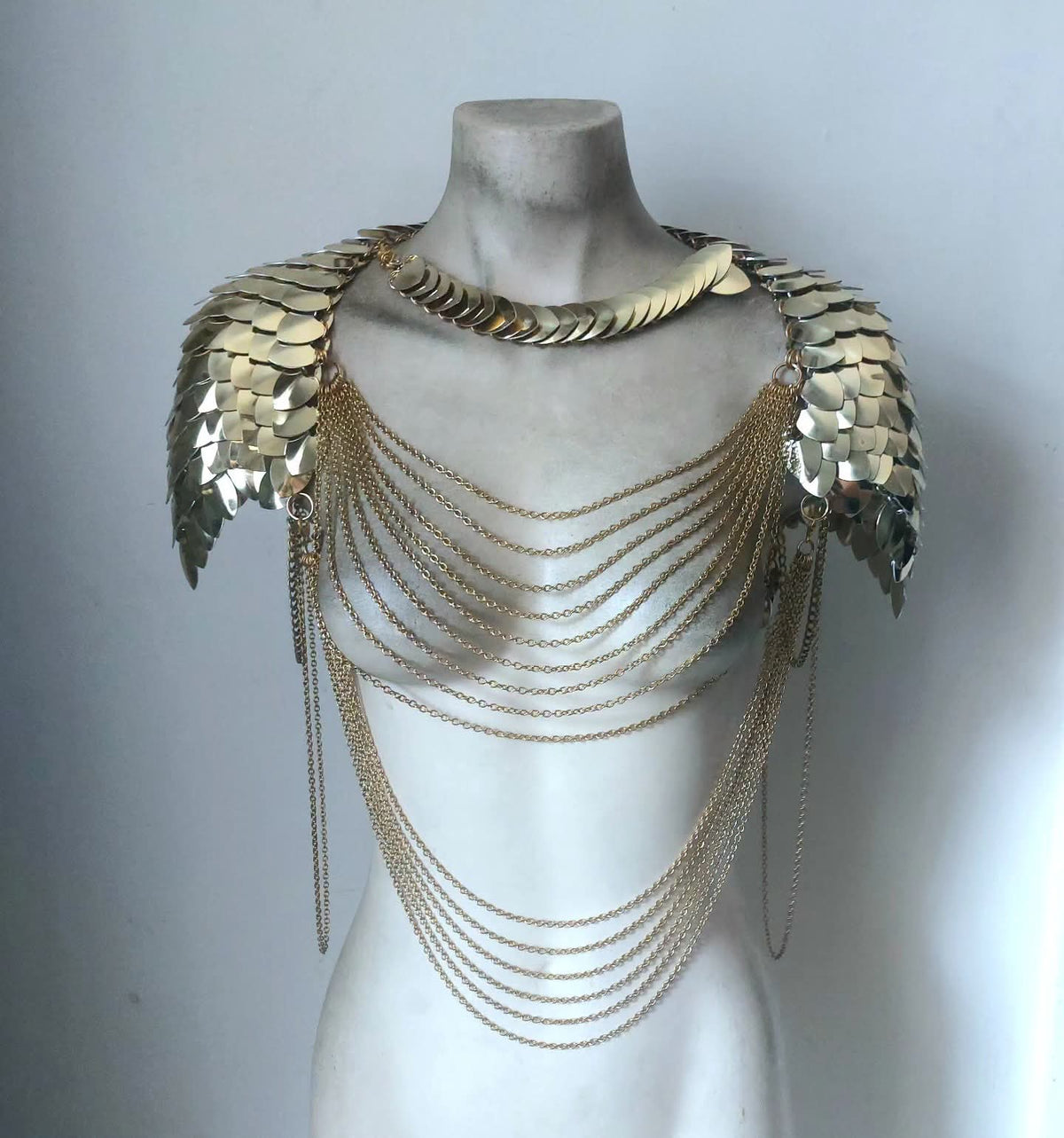 Brass Deluxe Shoulder Armor Sample