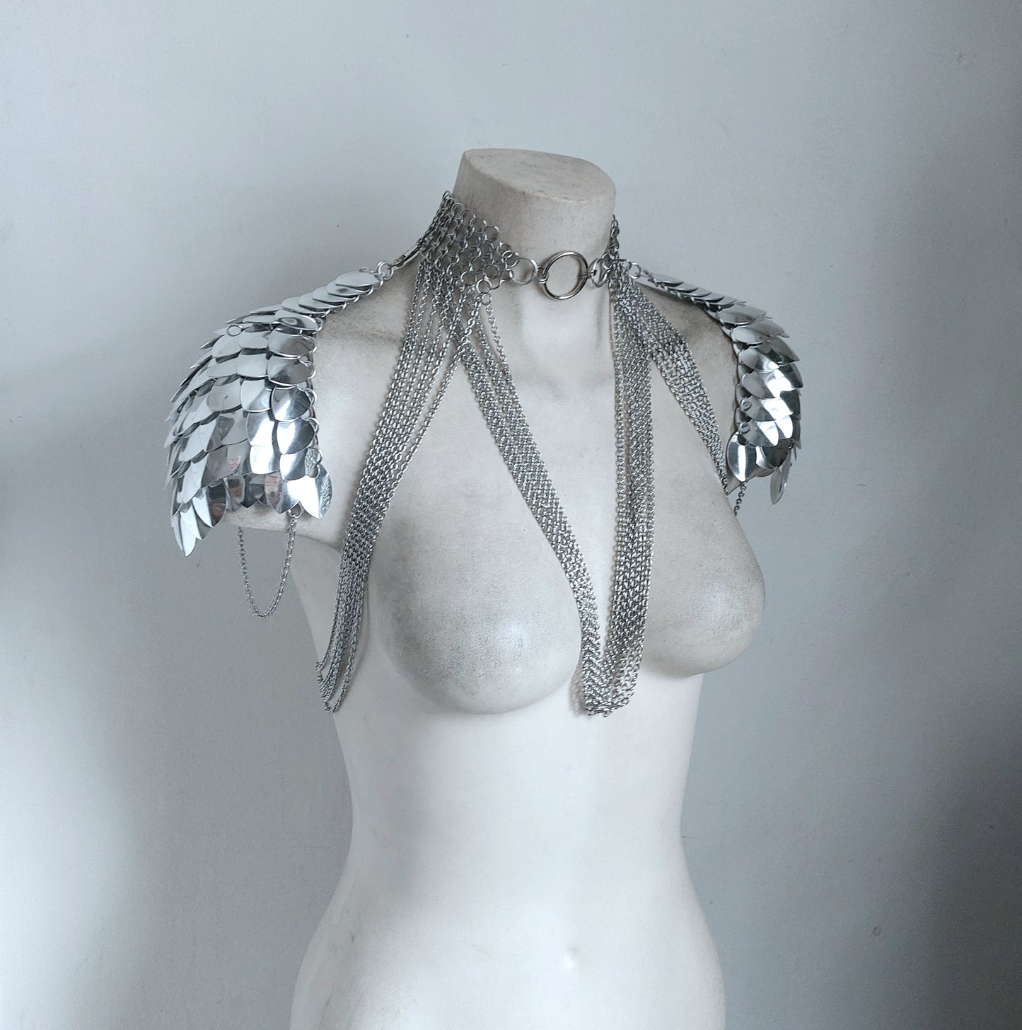 Saturn Pentagram Chain Harness
