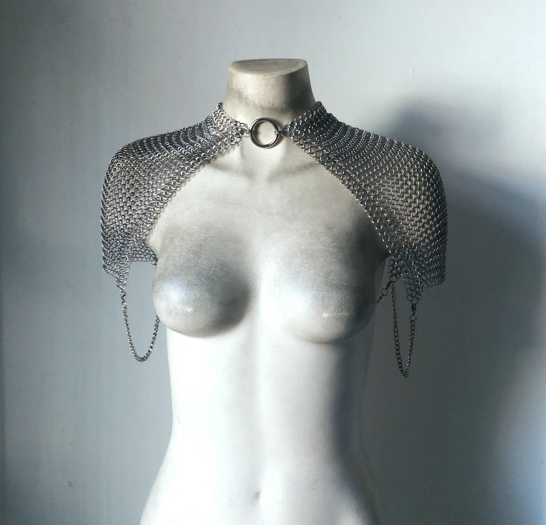 Micro Chainmail Shoulder Armor