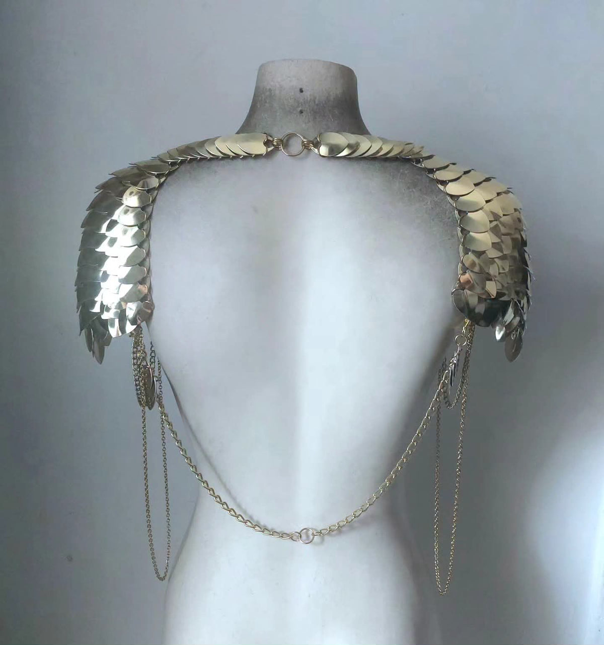 Brass Deluxe Shoulder Armor Sample