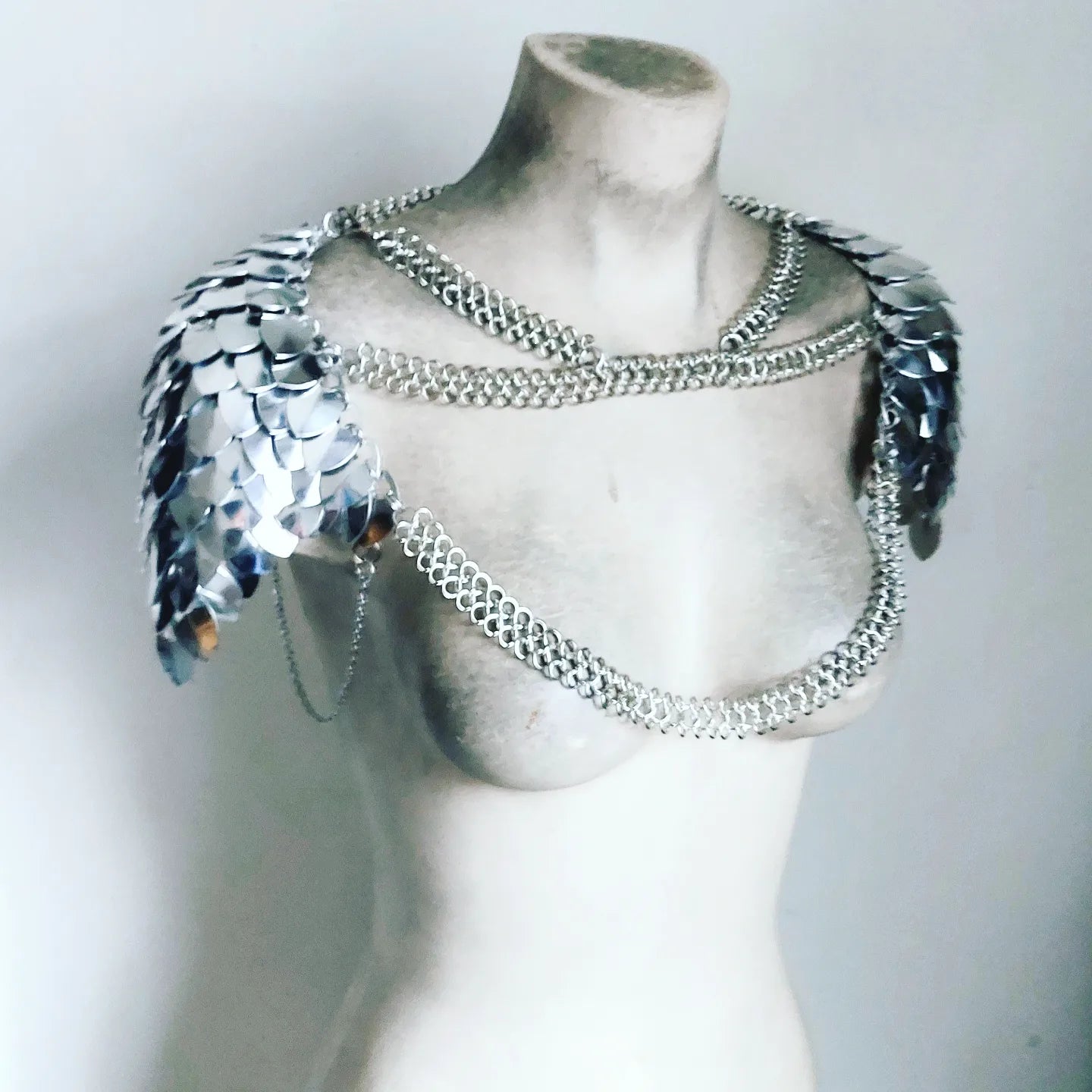 Mars Chainmail Shoulder Armor